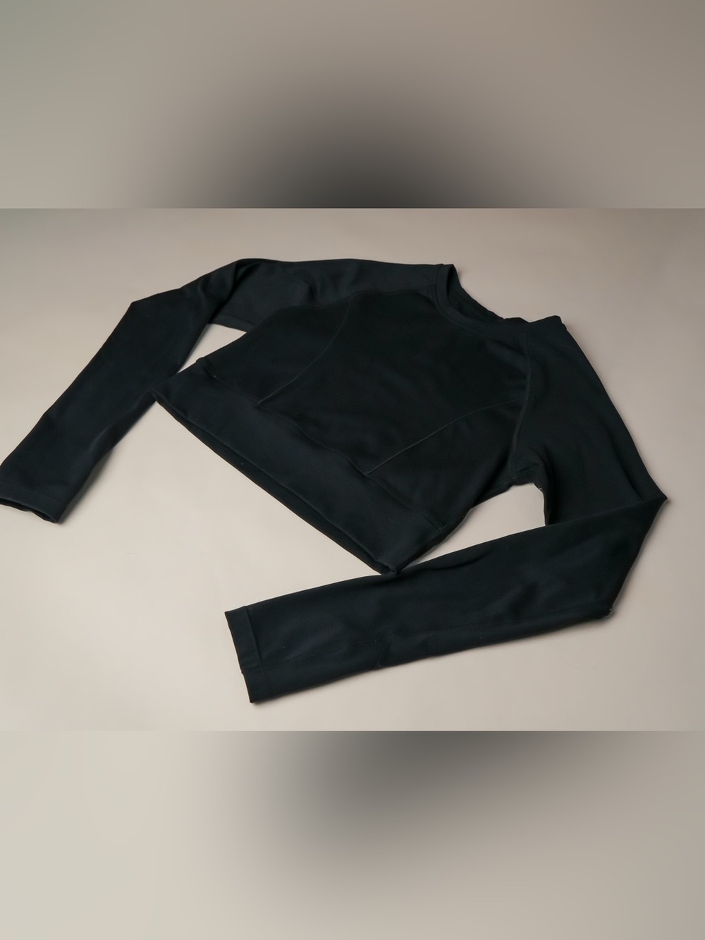 TALA Sculpting Long Sleeve Cropped Top Size S